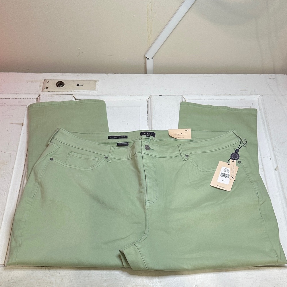 NYDJ Light Green Ankle Jeans